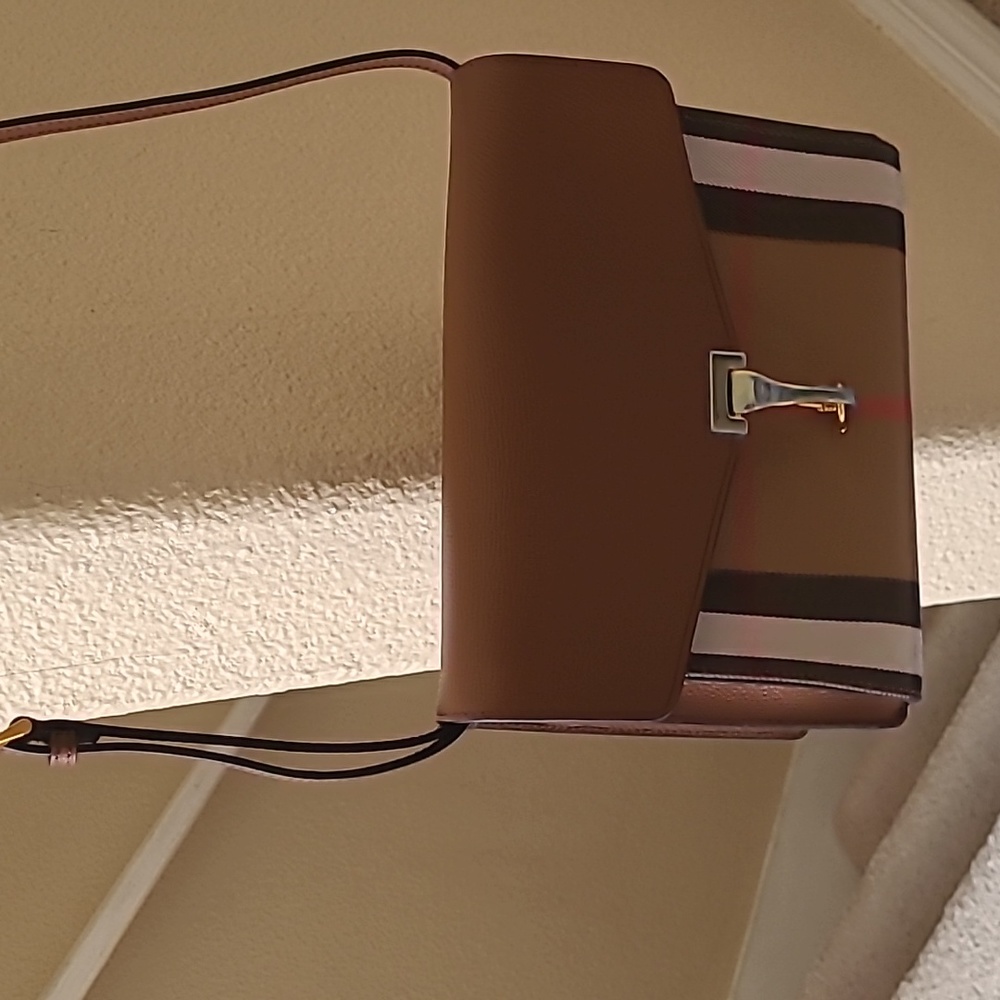 Burberry bag - Picture 4 of 4
